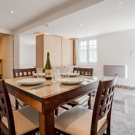 Jade By Interhome בית נופש