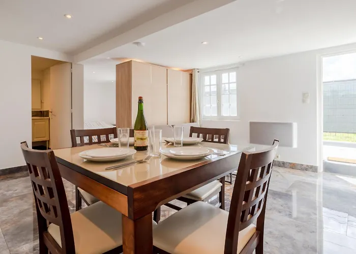 Jade By Interhome בית נופש